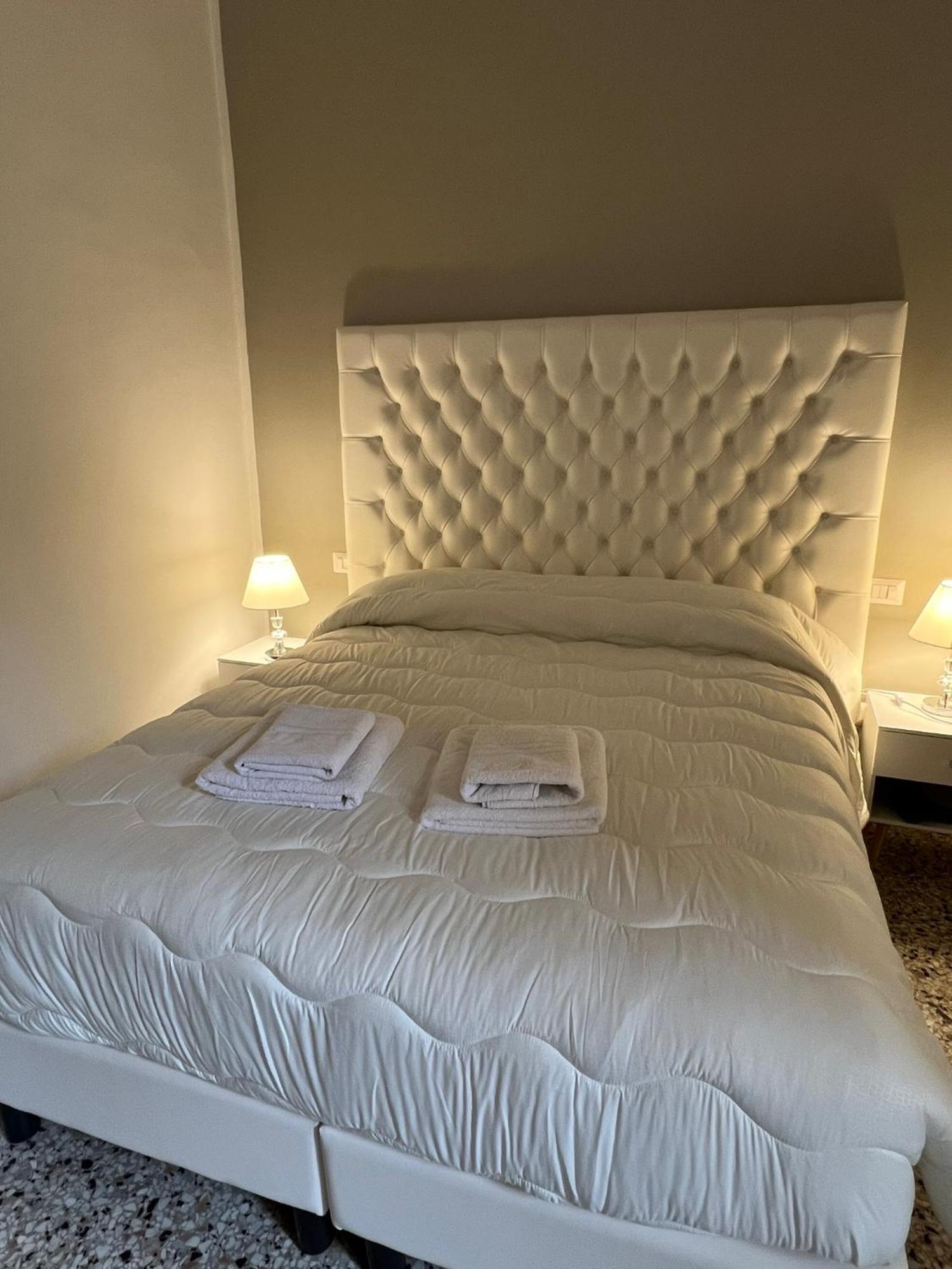 Luxury Room Anelli Center Of Roma Екстер'єр фото